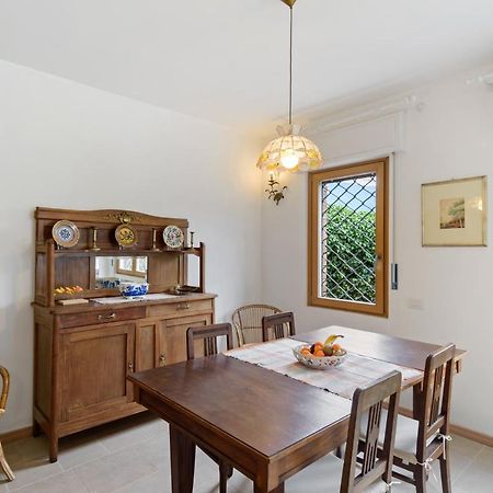 Como Lake Cosy Flat With Garden And Parking Lejlighed Cernobbio Eksteriør billede